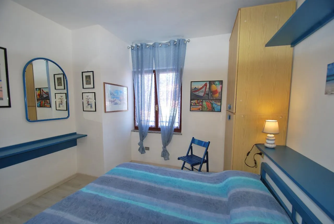 Apartment Appartamento Arancio - Terrazza, Clima E Posto Auto Marina di Campo